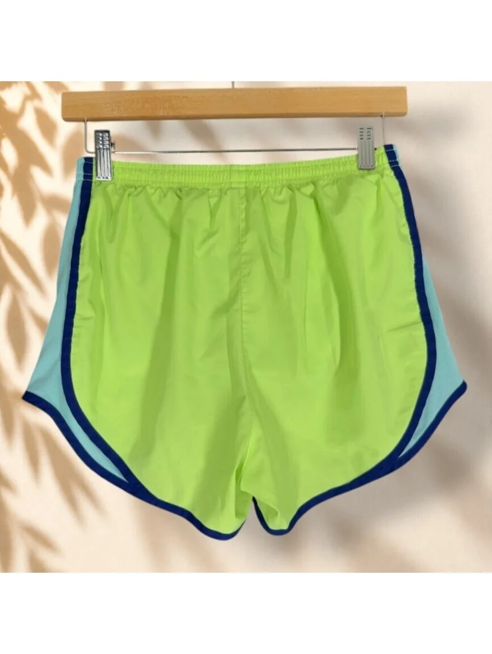Nike Activewear Shorts Women S Small Green Colorblock High Rise Dri Fit Running